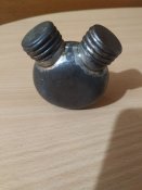 Масленка металлическая двухгорловая.