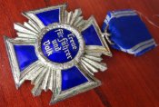 За службу в NSDAP в серебре (За 15 лет выслуги).