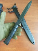 Штик ніж М7 до гвинтівки М16