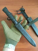 Штик ніж М7 до гвинтівки М16