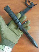 Штик ніж М7 до гвинтівки М16