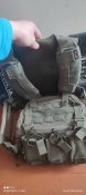 Бронежилет з пластинами і шолом