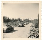 Suwalki Polen Panzer II Kampfwagen Kolonne Ostfeldzug Tanks Wehrmacht WW II.jpg