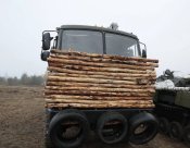 Динамическая "защита" белоруских вояк от снарядов. Аналоговнетно. Но без картошки. Не смеяться.