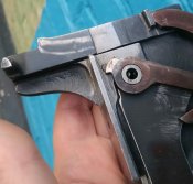 Затвор,часть затвора Максим