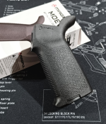 Руків’я пістолетне Magpul MOE Grip для AR15/M4. Колір: чорний