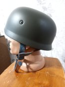 Fallschirmjägerhelm M38 — стальна каска