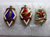 3 знака ДОСААФ СССР .