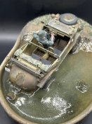 Діорама Швімваген 166 в кришці підписного німецького котелка