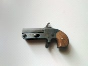 Дерринджер под 22 lr