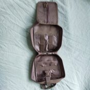 Подсумок под аптечку, отрывающийся.
