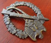 Штурмовой знак в бронзе.