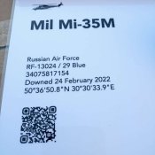 Частинка збитого російського вертольоту МІ 35 М.