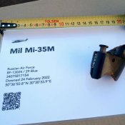 Частинка збитого російського вертольоту МІ 35 М.