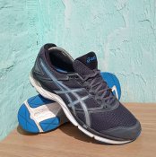 Кроссовки Asics р.44,5(28,5 см).