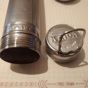 Фонарик под батарейки бочонок