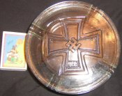 пепельница с железным крестом 1939г (большая кабинетная сигареты и сигары)