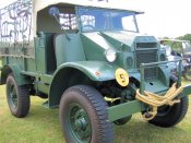 1941_chevy_gun_tractor_03_of_16.jpg