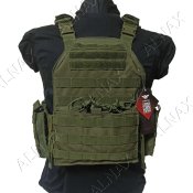 Yakeda vest green 3.jpg