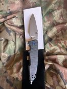 Ніж Artisan Predator G10