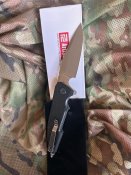 Ніж Artisan Predator G10