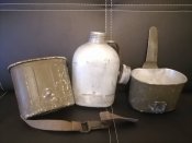 Оригинальный котелок с флягой армии Германии.
