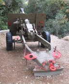 490px-QF-25-pounder-beyt-hatotchan-3.jpg