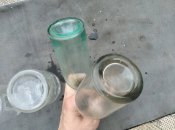 Пляшки та банки з Австро-Угорських позицій ПСВ.