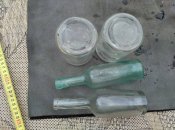Пляшки та банки з Австро-Угорських позицій ПСВ.