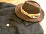 Едельвейс - єгерський капелюх + пальто з Німеччини шерсть 100%