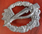 Штурмовой знак в серебре.