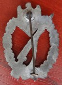 Штурмовой знак в серебре.