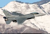 Смерть орков - истребитель F-16.