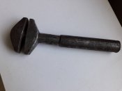 Танковий ключ.