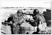 waffen-SS-rare-images-narva-machinegun.jpg