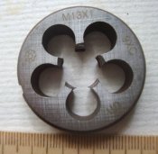 Плашка M13x1 правая