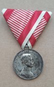 Серебряная медаль За Храбрость Карл