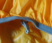 Чехол, кавер Jack Wolfskin от дождя на рюкзак 25-30 л, оранжевый, лёгкое б/у, Европа