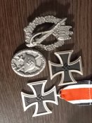 Лот з 4 нагород.