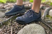 Lowa-Bottes-de-trek-randonnées-1200-x-800-2.jpg