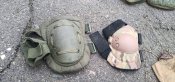 Лот разных орковских наколенников, налокотников, подсумков и др.