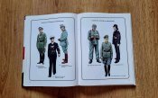 Брайан Ли Дэвис "Униформа Третьего рейха 1933-1945".