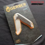 Gerber-Hunting-Moment-Pocket-Folder-02.jpg