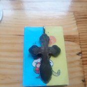 Срібний хрестик.