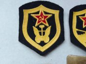 Пряжка , 2 шеврона и 2 заколки Дембелей на галстуки .