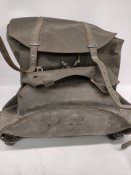 militar-rucksack-gross-50cm-swiss-armee-wasserabwesend (5).jpeg
