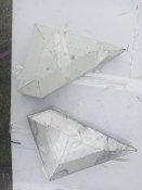 разбитый дрон.