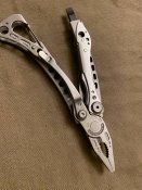 Мультитул Leatherman Skeletool / Лезерман Скелетул