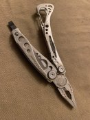 Мультитул Leatherman Skeletool / Лезерман Скелетул