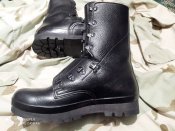Оригинальные новые зимние кожаные егерь берцы до-40 Lowa, Германия р.44